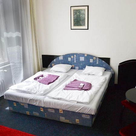 Hotel Posta Benesov (Central Bohemian) Exterior foto
