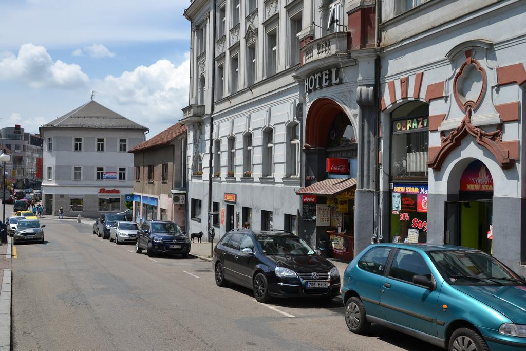 Hotel Posta Benesov (Central Bohemian) Exterior foto